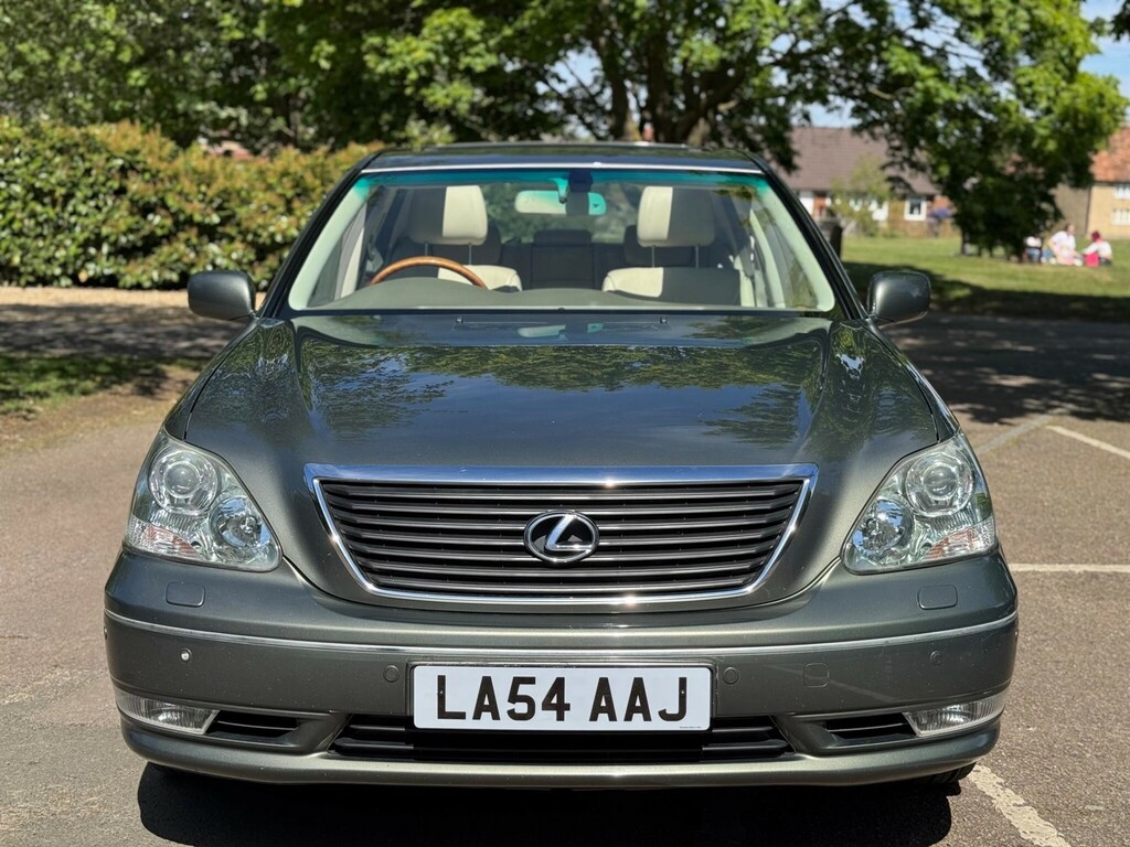 Lexus LS Saloon 4.3 430 2005 Black #8