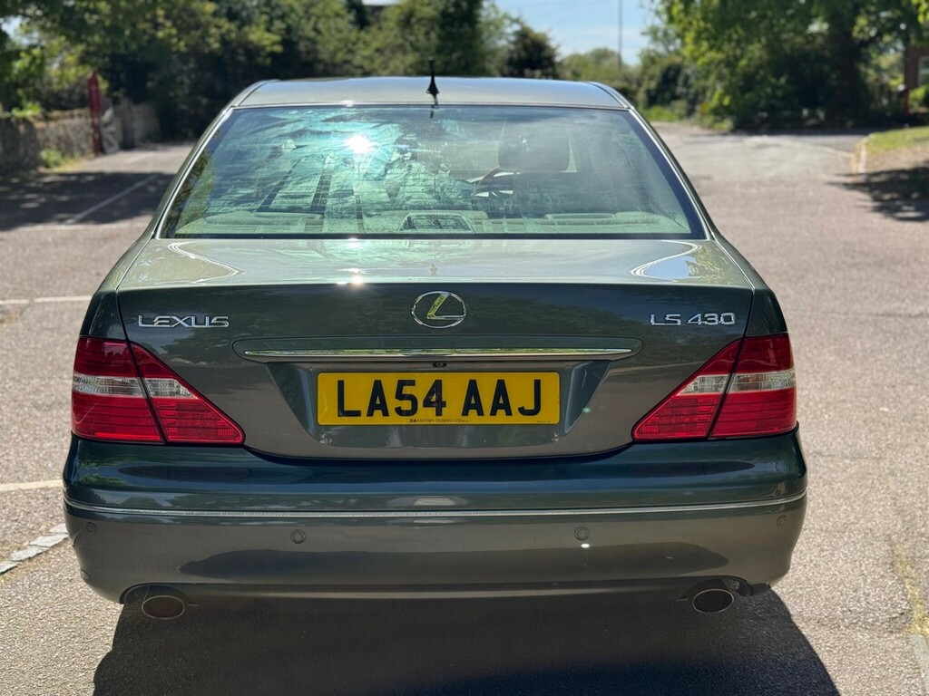 Lexus LS 4.3 4dr Green #4