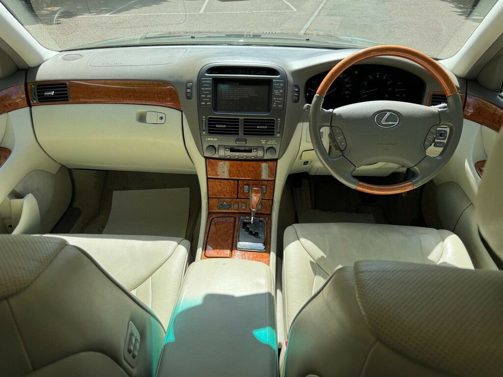 Lexus LS Saloon 4.3 430 2005 Black #26