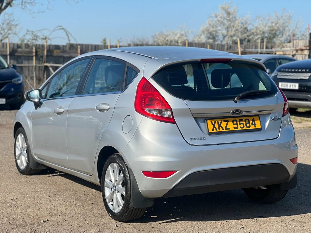 Ford Fiesta 1.25 Zetec XKZ9584 Silver #5