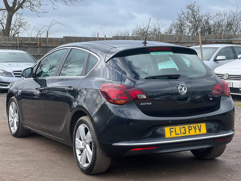 Vauxhall Astra 1.6 16V Sri Euro 5 FL13PYV Black #5