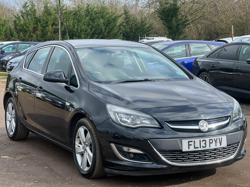 Vauxhall Astra 1.6 16V Sri Euro 5 FL13PYV Black #2