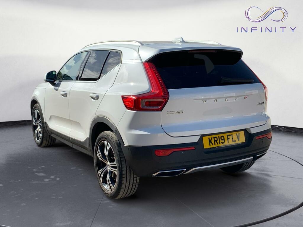Volvo XC40 2.0 D4 Inscription Pro White #4