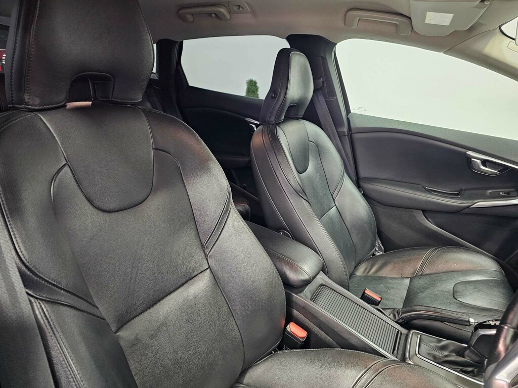 Volvo V40 T4 Se Lux Nav Hatchback Powershift Euro #2