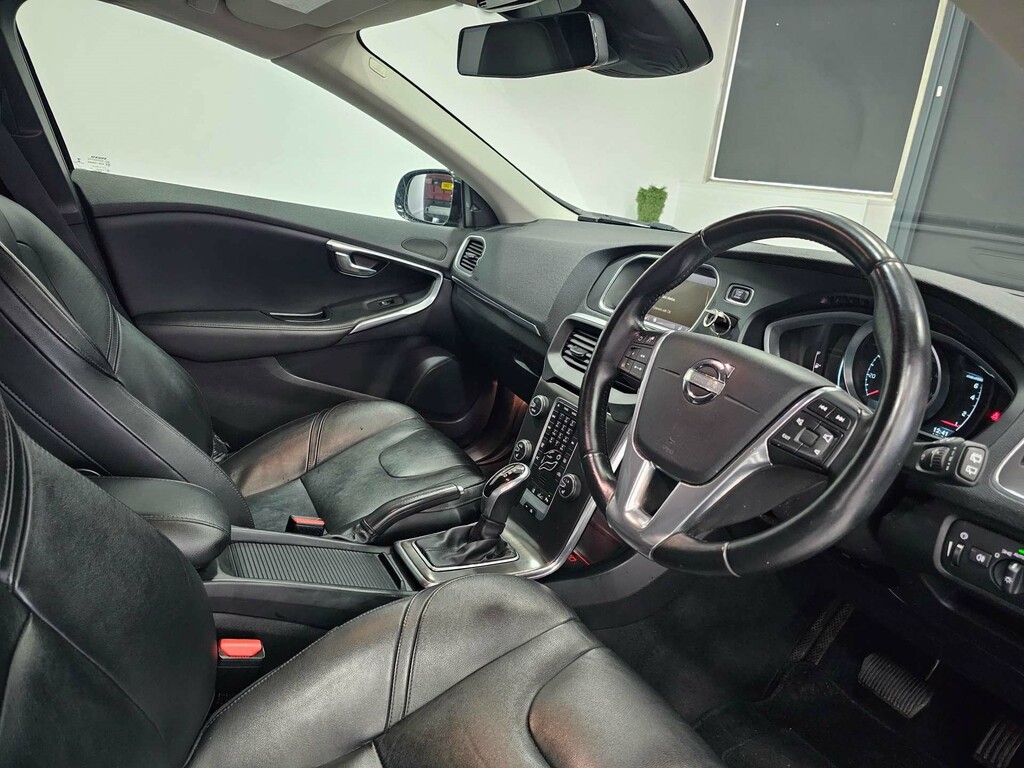 Volvo V40 T4 Se Lux Nav Hatchback Powershift Euro #3