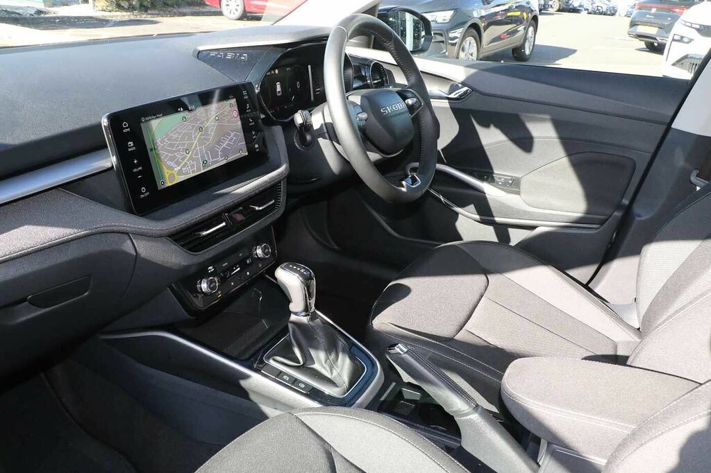 Skoda Fabia 1.0 Tsi 116 Se L Edition Dsg SJ75BYG Black #2