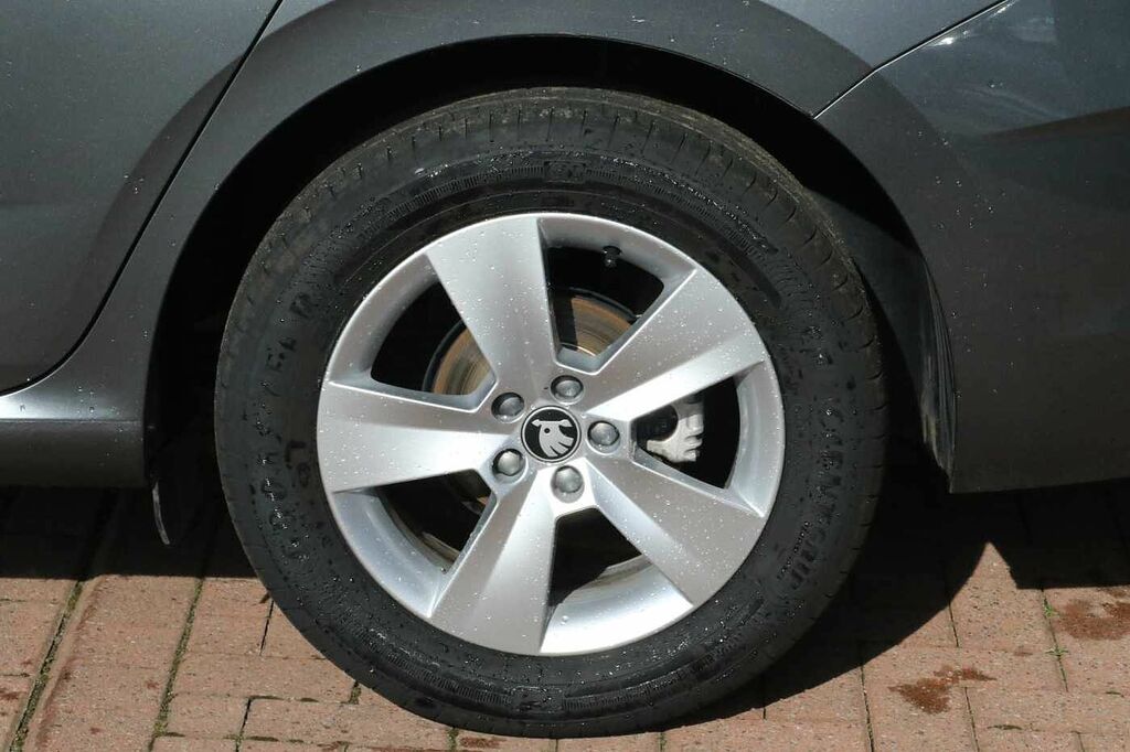 Skoda Scala 1.0 Tsi 95 Se Edition DA25PNO Grey #5