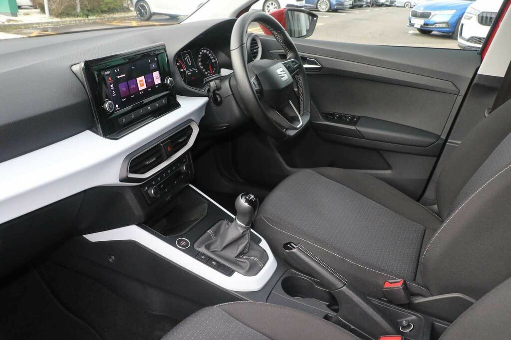 Seat Arona 1.0 Tsi Se Edition SG23WDA Red #2