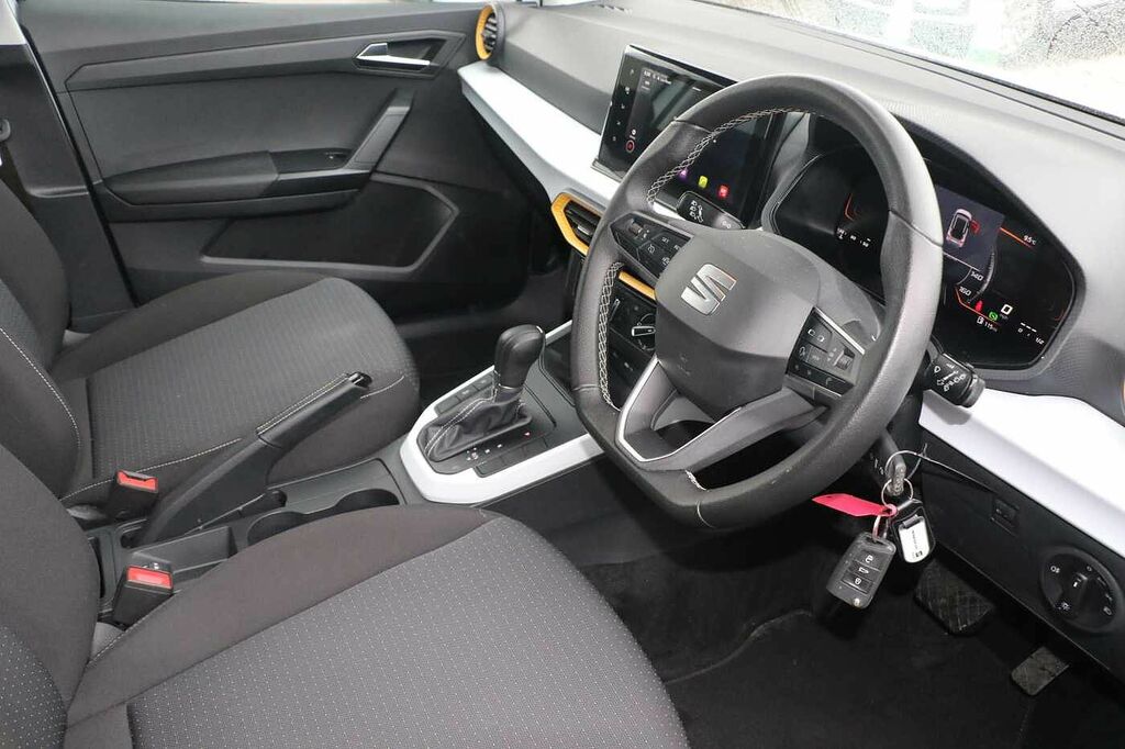 Seat Arona 1.0 Tsi 110 Se Technology Dsg SH24HNW White #6