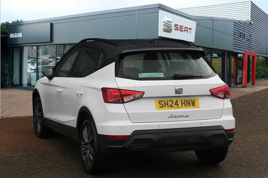 Seat Arona 1.0 Tsi 110 Se Technology Dsg SH24HNW White #3