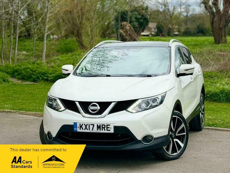 Nissan Qashqai 1.5 Dci Tekna Suv KX17MRE White #3