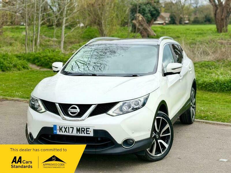 Nissan Qashqai 1.5 Dci Tekna Suv KX17MRE White #2
