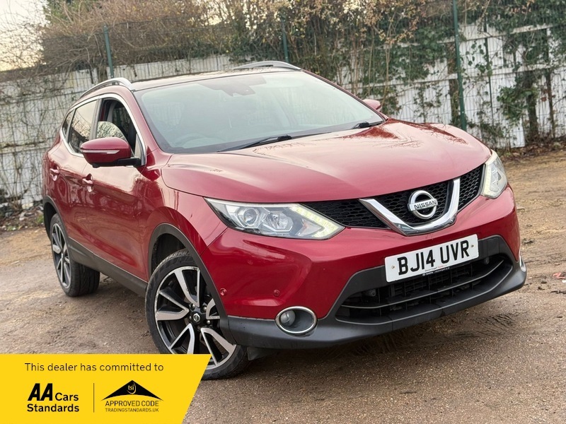Nissan Qashqai 1.5 Dci Tekna Suv BJ14UVR Red #2