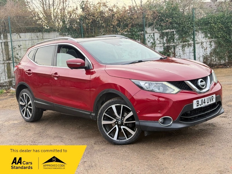 Nissan Qashqai 1.5 Dci Tekna Suv BJ14UVR Red #3