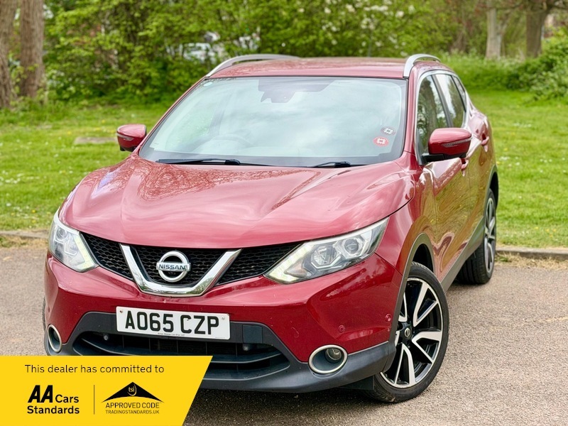 Nissan Qashqai 1.2 Dig-t Tekna Suv AO65CZP Red #2