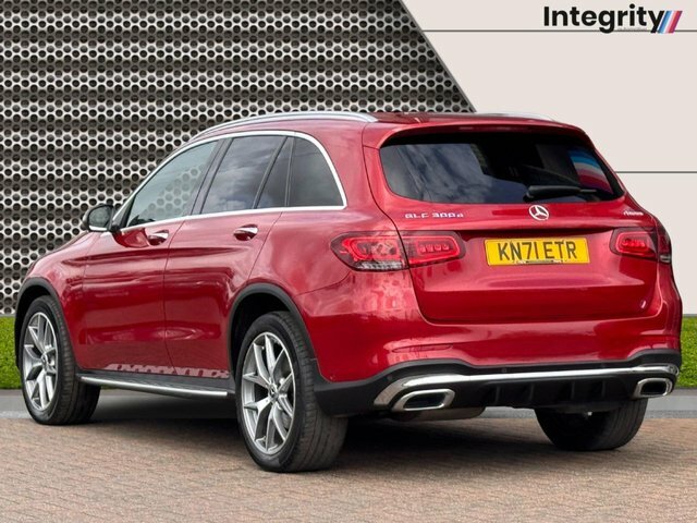 Mercedes-Benz GLC Class 2021 2.0 Glc300d Amg Line Premium Plus Suv D KN71ETR Red #5
