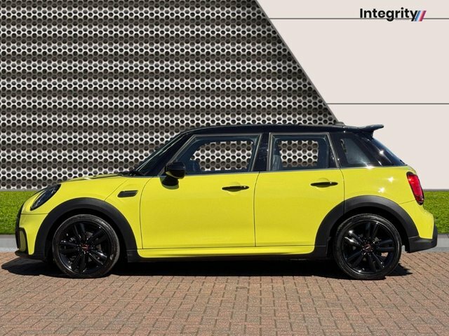 Mini Hatch 2023 1.5 Cooper Sport Hatchback Steptro VO73PYP Yellow #6