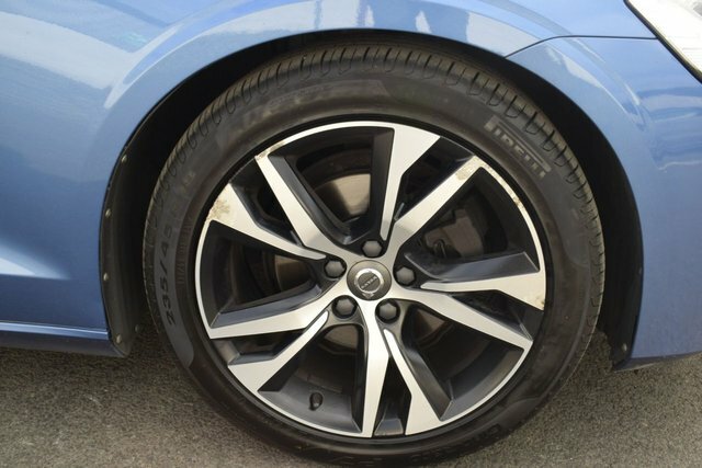 Volvo V60 2.0 D3 R-design Plus Estate Euro NX69HUH Blue #4