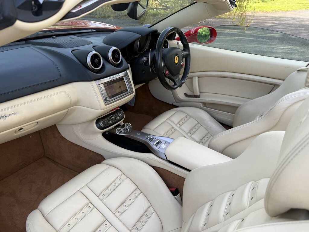 Ferrari California 4.3 Red #4
