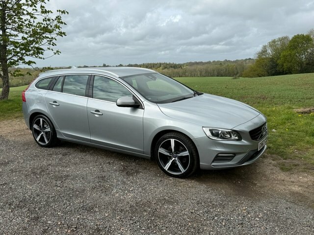 Volvo V60 2017 2.0 T4 R-design Lux Nav Estate Man Silver #2