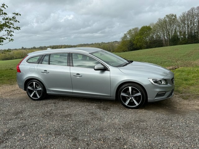 Volvo V60 2017 2.0 T4 R-design Lux Nav Estate Man Silver #3