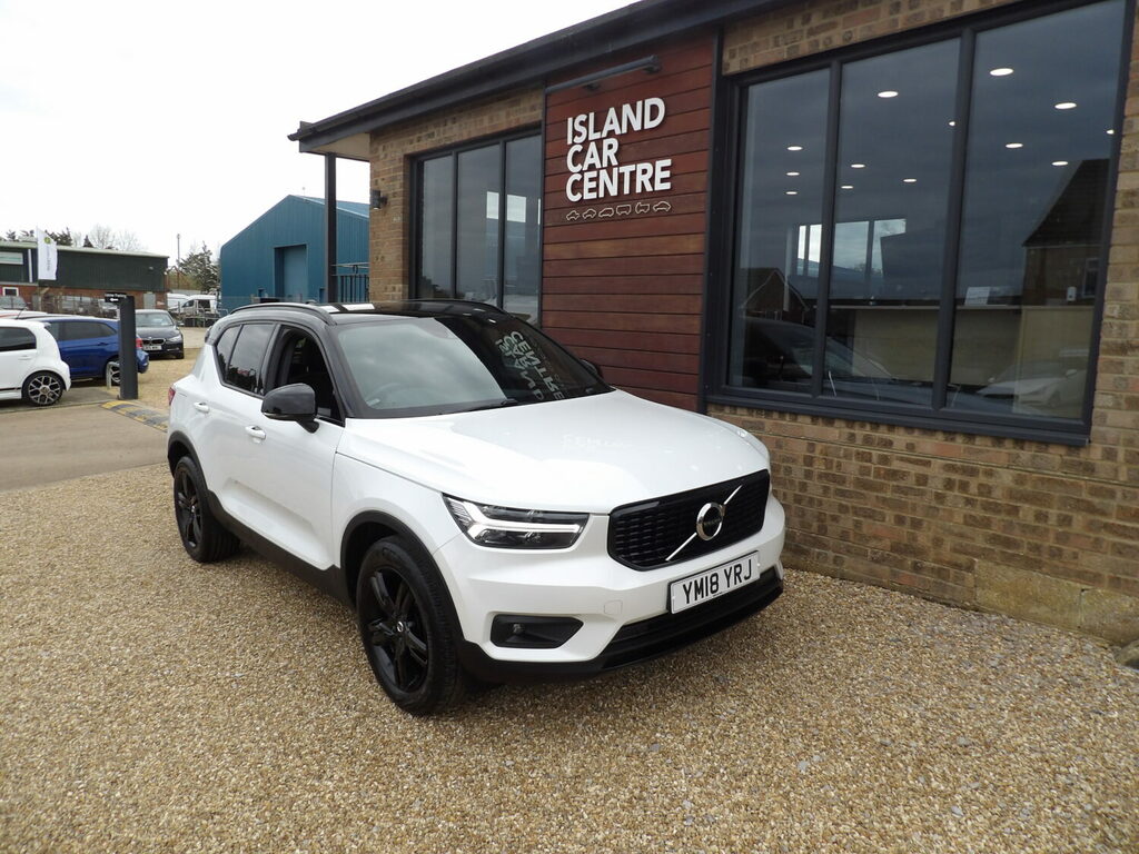 Volvo XC40 1.5 T3 R Design Low Mileage White #3