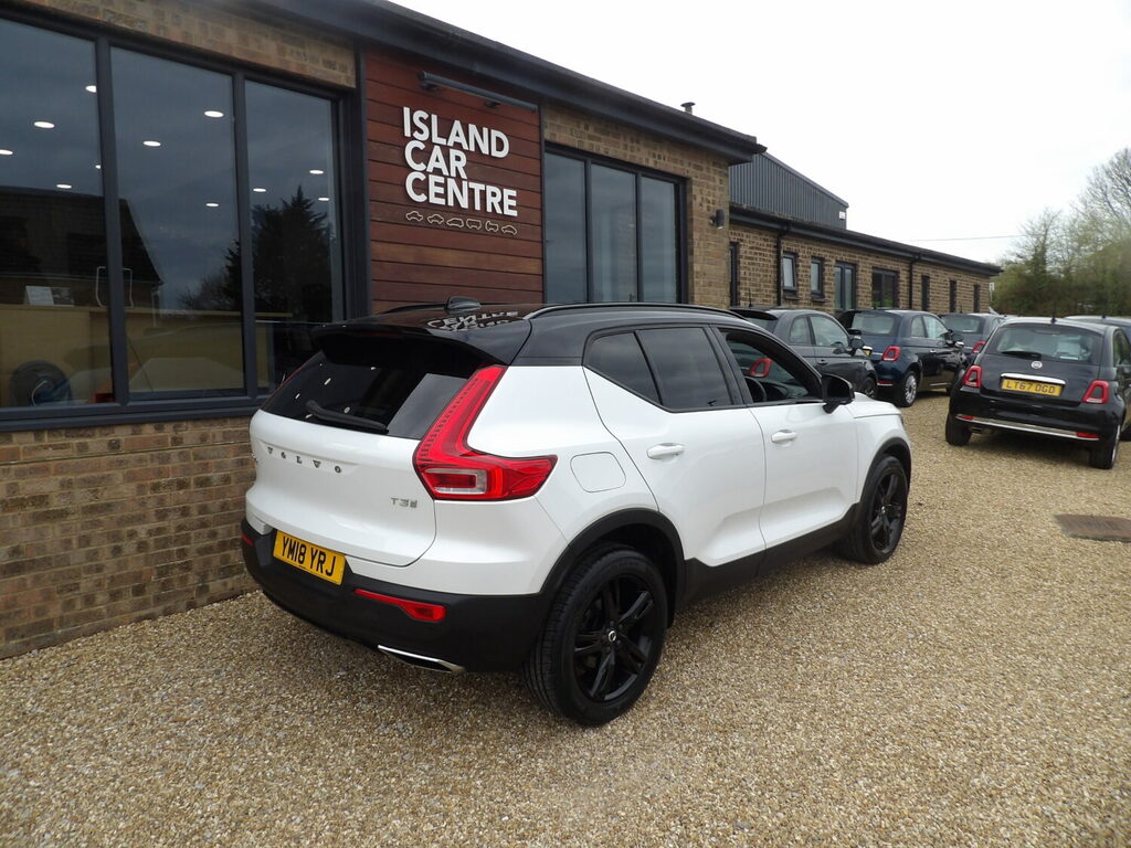 Volvo XC40 1.5 T3 R Design Low Mileage White #6