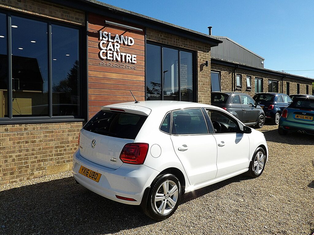 Volkswagen Polo 1.2 Tsi Match Hatchback Very Low Mileag YX16UBO White #6