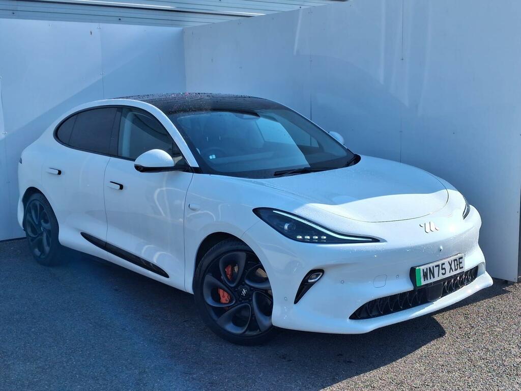 MG IM6 100Kwh Launch Edition 4Wd White