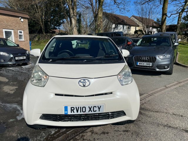 Toyota IQ 1.0 Vvt-i Hatchback Euro 4 68 B White