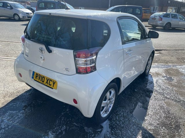 Toyota IQ 1.0 Vvt-i Hatchback Euro 4 68 B RV10XCY White #6