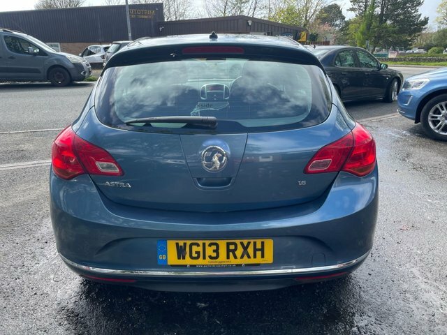 Vauxhall Astra 1.6 16V Energy Hatchback Euro 5 Blue #5