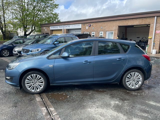 Vauxhall Astra 1.6 16V Energy Hatchback Euro 5 Blue #3