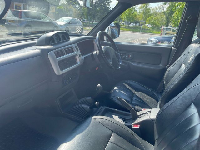 Mitsubishi L200 Warrior Silver #17