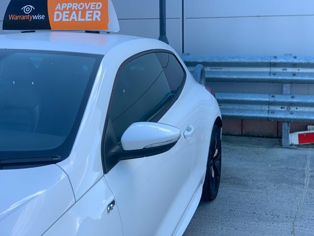 Volkswagen Scirocco 2014 2.0 Tdi R-line Euro 5 Leather, Nav DK14WYR White #4
