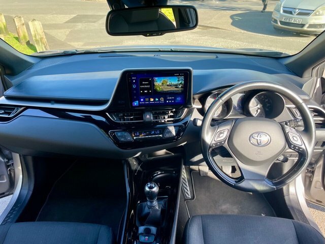 Toyota C-Hr Suv DL18SYZ Silver #5