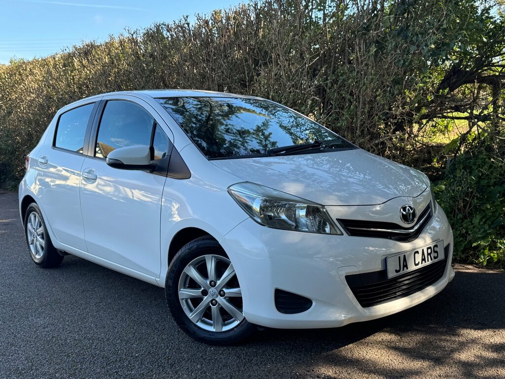 Toyota Yaris 1.33 Dual Vvt-i Tr Hatchback Eur White