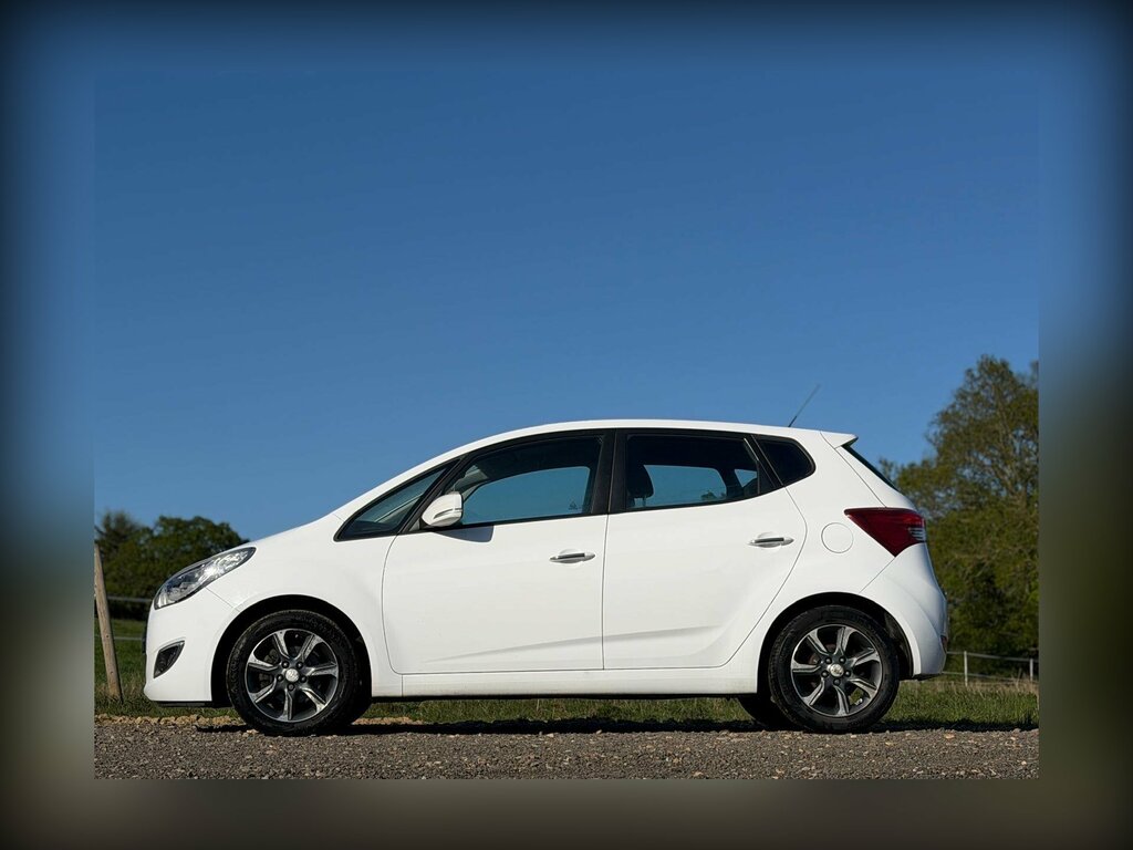 Hyundai Ix20 1.4 Blue Drive Se Euro 6 Ss NU65YZX White #4