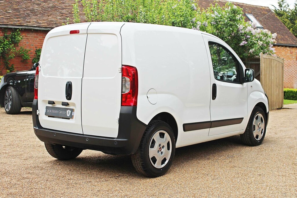 Fiat Fiorino 16V Tecnico Multijet II White #5