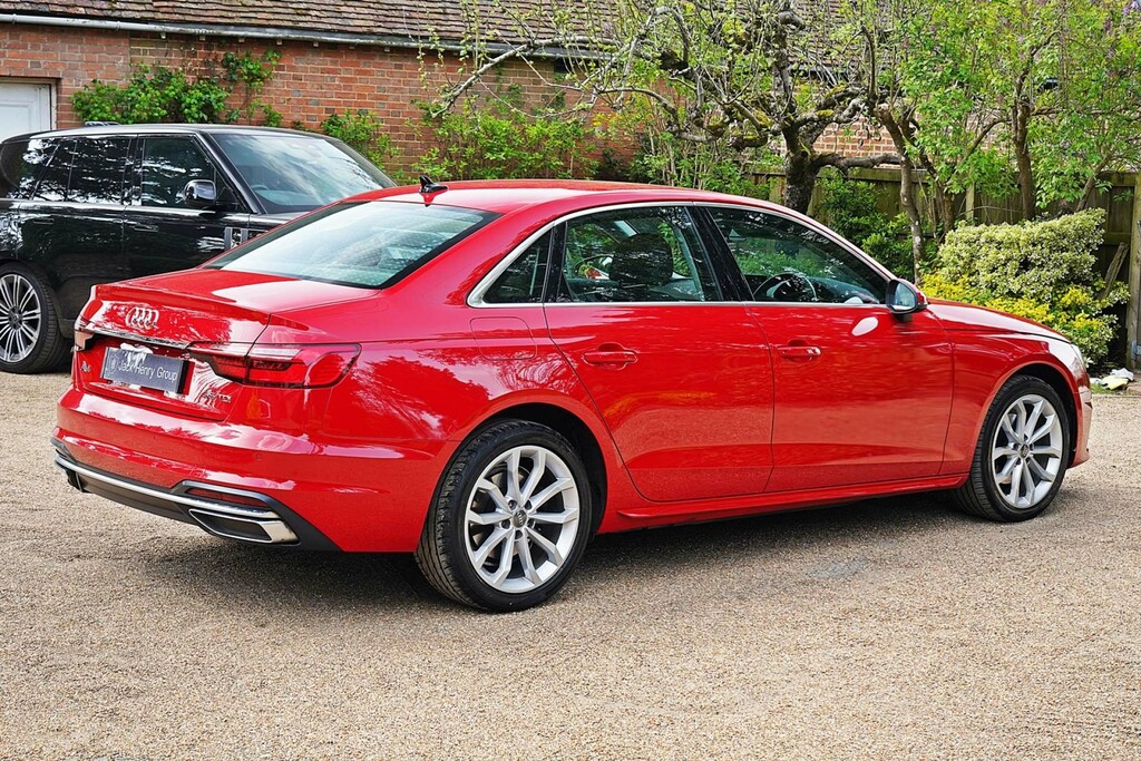Audi A4 Sport 35 Tdi KN71OVL Red #6