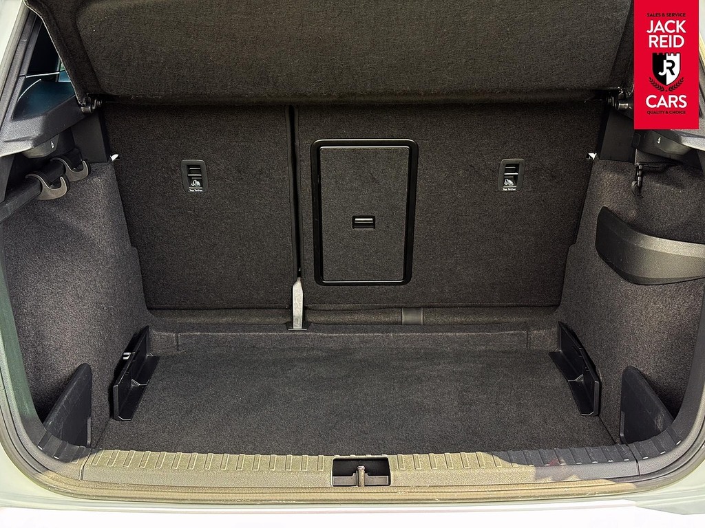 Skoda Karoq Suv YC23FMY White #6