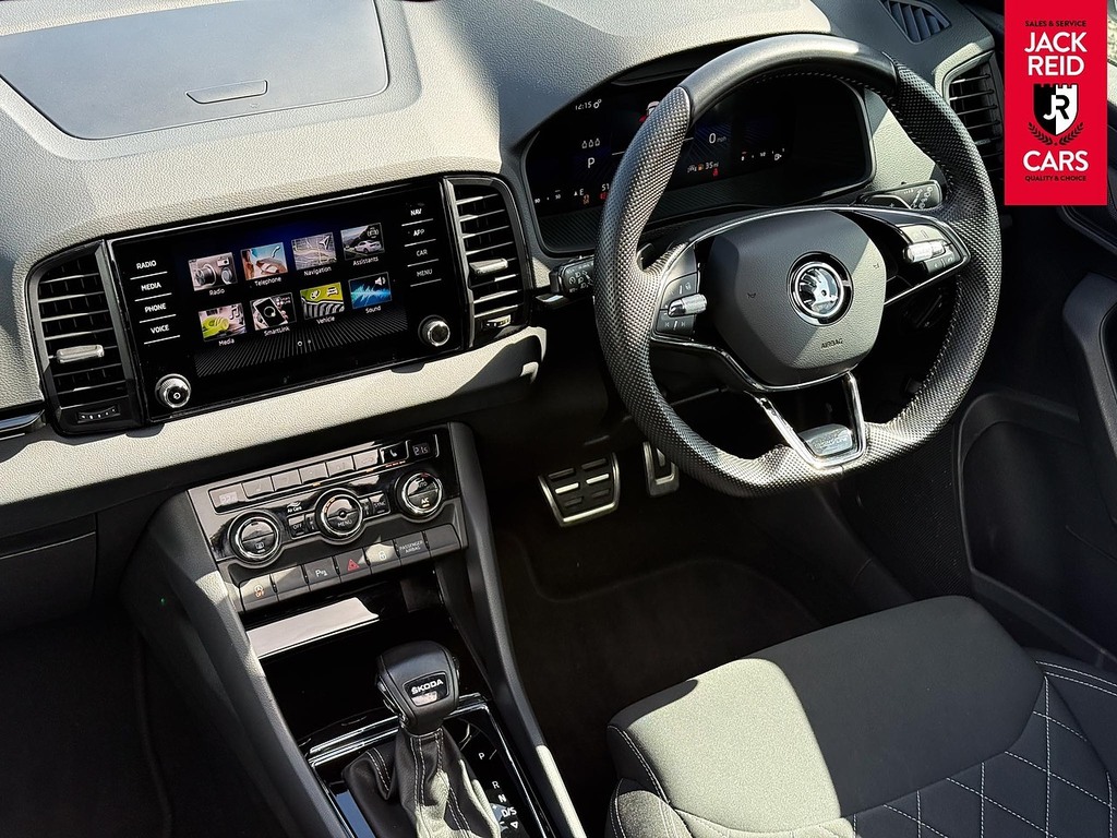Skoda Karoq Suv YC23FMY White #3