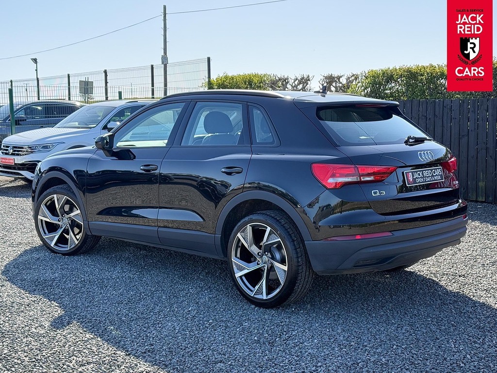 Audi Q3 Suv Black #2