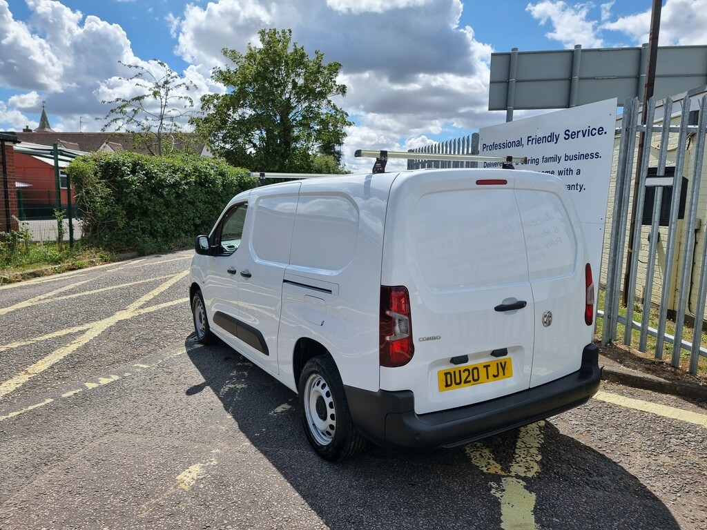 Vauxhall Combo 1.5 Turbo D 2300 Edition Panel Van Manu DU20TJY White #3