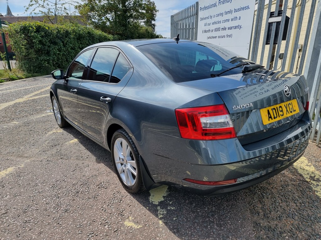 Skoda Octavia 2.0 Tdi Se L Hatchback Euro 6 S Grey #3