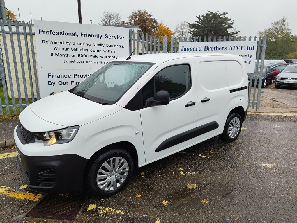 Peugeot Partner Bluehdi Professional L1 White