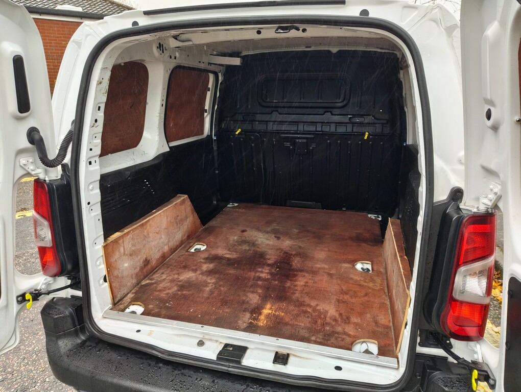 Peugeot Partner Bluehdi Professional L1 White #6