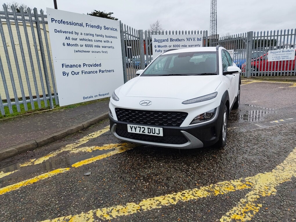 Hyundai Kona T-gdi Se Connect YY72DUJ White #2