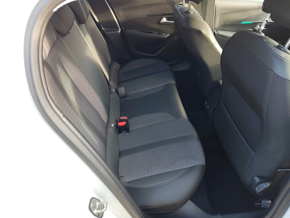 Peugeot 208 Puretech Allure Premium Plus Ss WG72KZM White #6