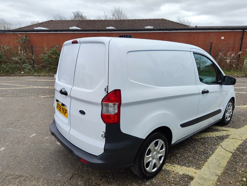 Ford Transit Courier Trend Tdci BF69YKP White #5